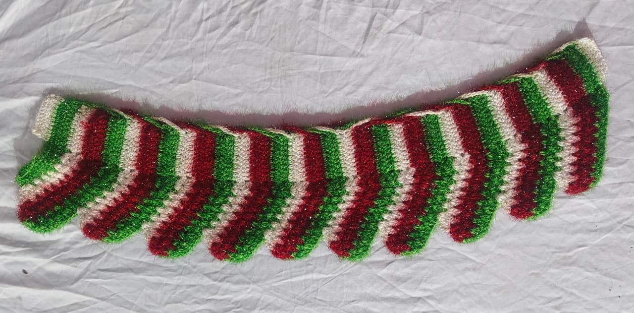 WhatsApp Image 2025-12-02 at 23.20.17_bef68bca Green/Red Toron - Image 1